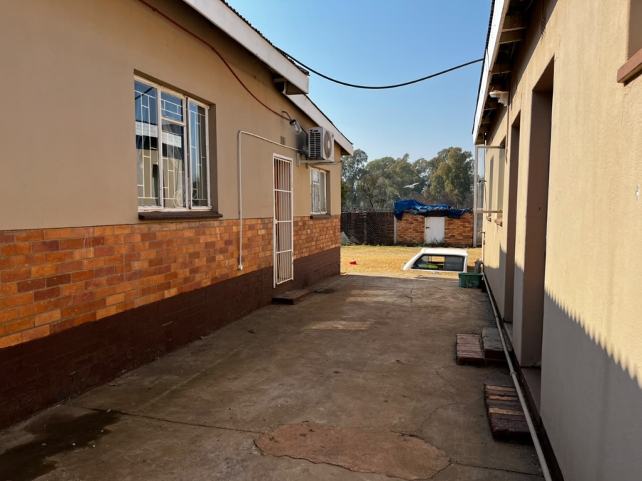 4 Bedroom Property for Sale in Oudorp North West